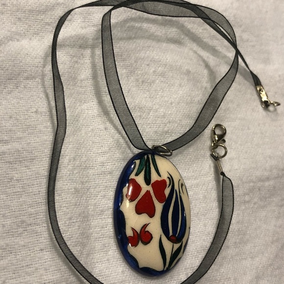 Turkish iznik tile necklace handmade - Picture 5 of 5